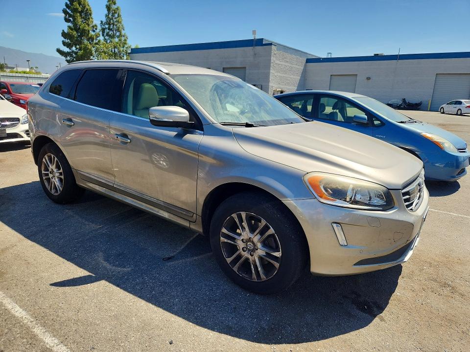 2016 Volvo Xc60 VIN YV4612RM1G2810838 COPART salvage auction — MECHANICAL, Ca - Dis/Dlr/Exp Only Clean Title, sold $2,350 on 2026-08-10 (photo 4)