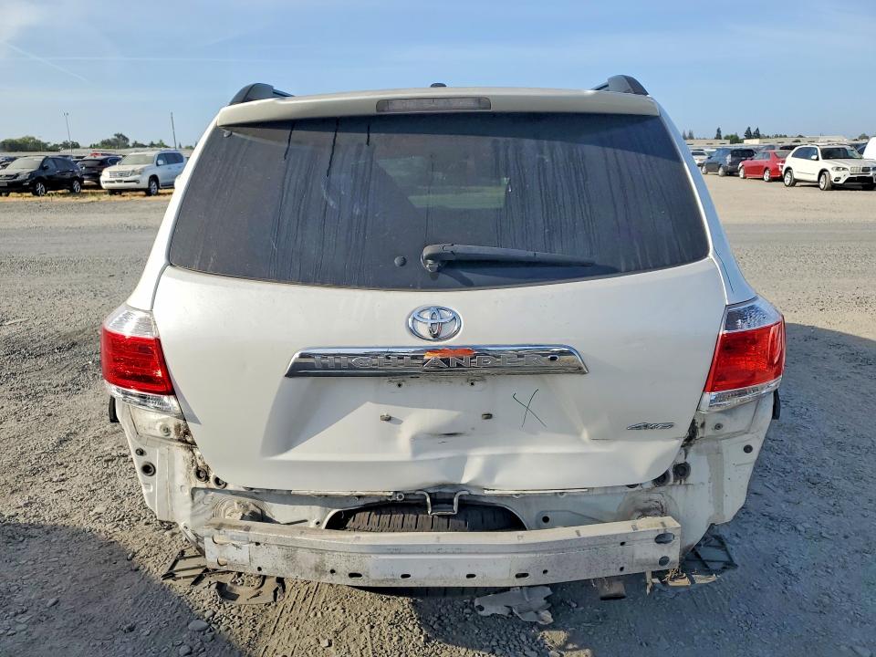 2012 Toyota Highlander VIN 5TDBK3EH8CS147946 COPART salvage auction — REAR END, Salvage Title, sold $2,700 on 2026-07-14 (photo 6)