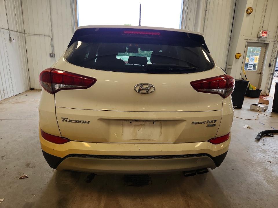 2017 Hyundai Tucson VIN KM8J3CA25HU281886 COPART salvage auction — MECHANICAL, Mn - Certificate Of Title, sold $225 on 2026-07-28 (photo 6)