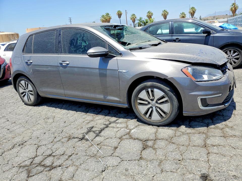 2016 Volkswagen E-golf VIN WVWKP7AUXGW911698 COPART salvage auction — FRONT END, Ca - Dis/Dlr/Exp Only Clean Title, sold $1,650 on 2026-08-10 (photo 4)