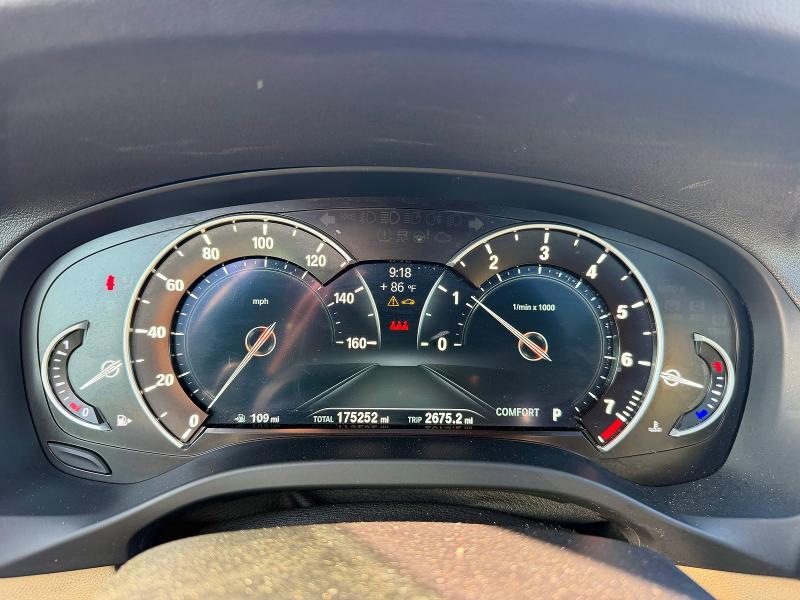 2019 BMW X3 VIN 5UXTR7C51KLF24957 COPART salvage auction — MINOR DENT/SCRATCHES, Tx - Certificate Of Title (P), sold $1,500 on 2026-07-20 (photo 8)