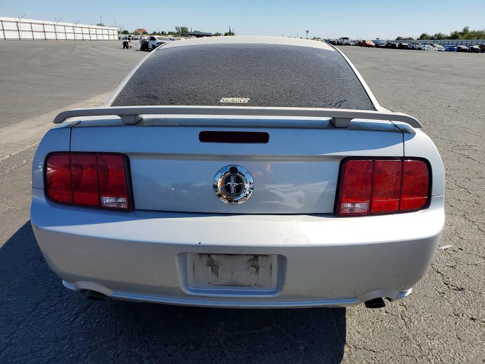 2005 Ford Mustang VIN 1ZVFT82H255188871 COPART salvage auction — FRONT END, Ca - Dis/Dlr/Exp Only Clean Title, sold $1,200 on 2026-07-30 (photo 6)