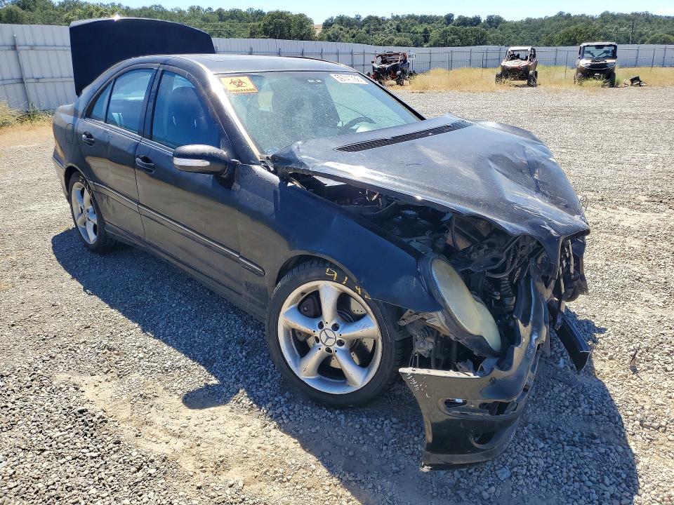 2005 Mercedes-benz C-klasse VIN WDBRF40J05F720942 COPART salvage auction — FRONT END, Ca - Salvage Certificate, sold $50 on 2026-07-31 (photo 4)