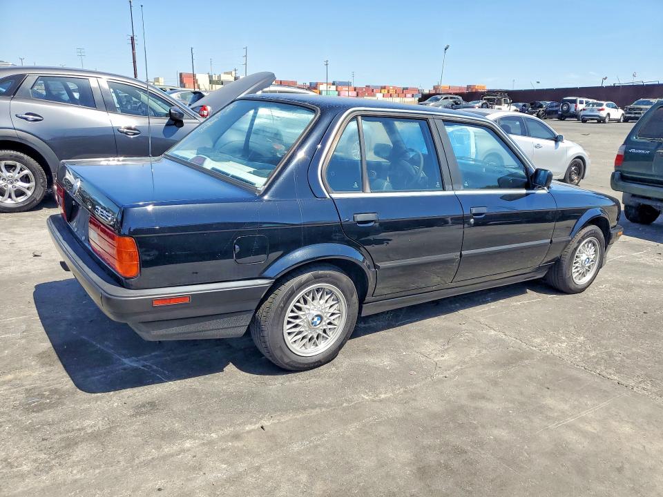 1990 BMW 3 series VIN WBAAD1316LED12754 COPART salvage auction — NORMAL WEAR, CA - DIS/DLR/EXP ONLY CLEAN TITLE, sold $9,100 on 2026-08-19 (photo 3)