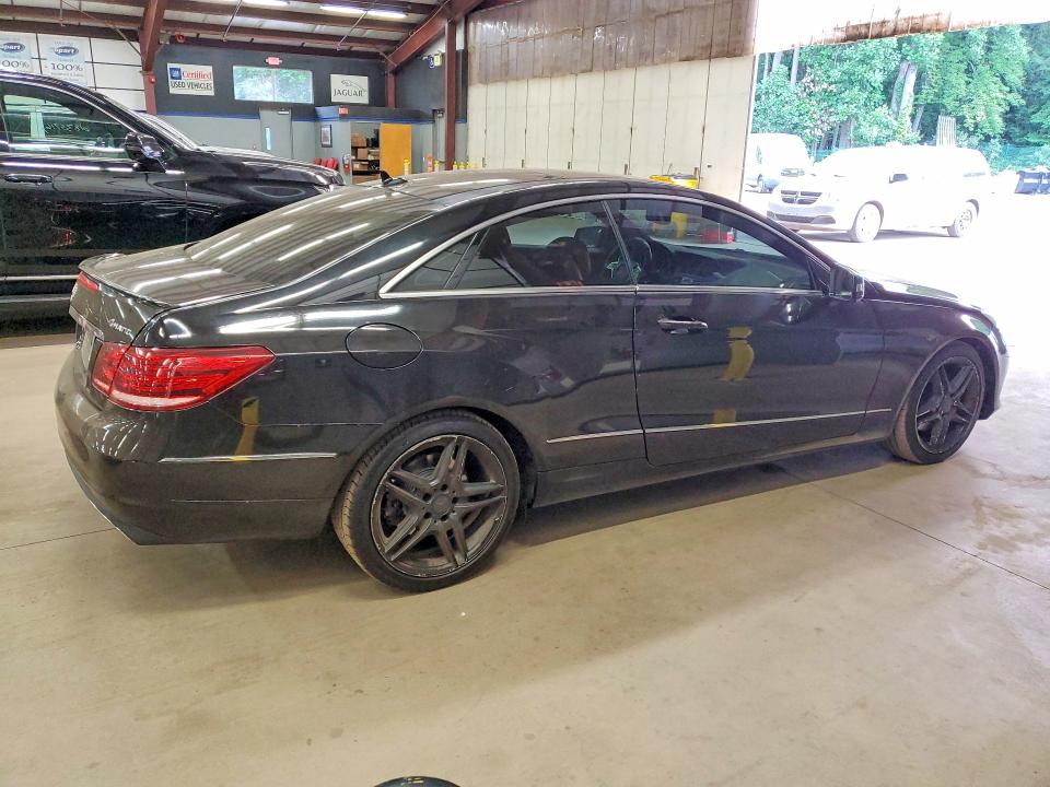 2015 Mercedes-benz E-class VIN WDDKJ6HB4FF302210 COPART salvage auction — MINOR DENT/SCRATCHES, MA - CERTIFICATE OF TITLE (P), sold $5,500 on 2026-07-23 (photo 3)
