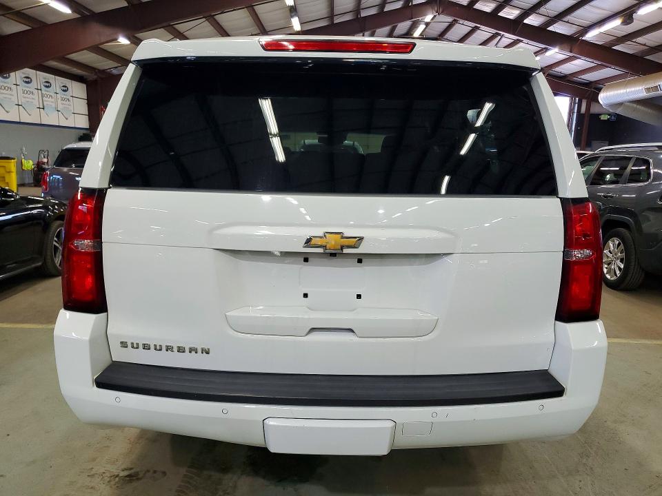 2017 Chevrolet Suburban VIN 1GNSKHKC1HR339034 COPART salvage auction — MINOR DENT/SCRATCHES, MA - CERTIFICATE OF TITLE (P), sold $5,200 on 2026-07-10 (photo 6)