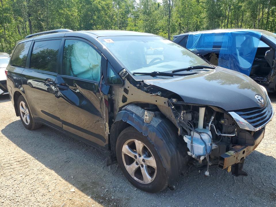 2017 Toyota Sienna VIN 5TDKZ3DC3HS860391 COPART salvage auction — FRONT END, On - Permit No Brand - Unfit, sold $275 on 2026-07-30 (photo 4)