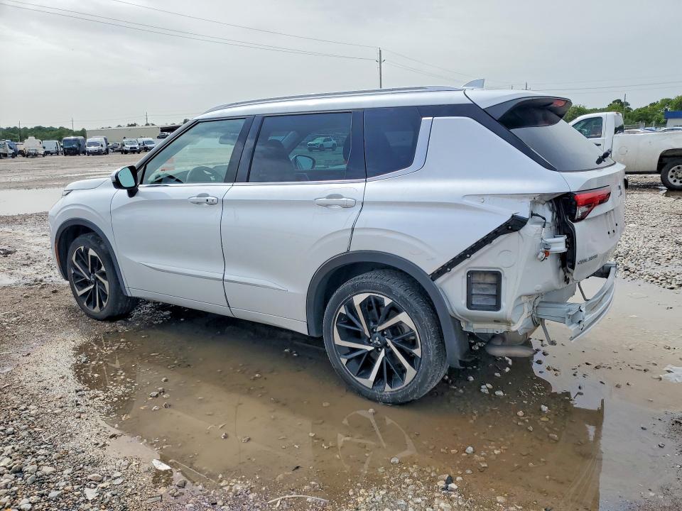 2022 Mitsubishi Outlander VIN JA4J3VA88NZ059405 COPART salvage auction — REAR END, TX - SALVAGE VEHICLE TITLE, sold $4,000 on 2026-07-30 (photo 2)