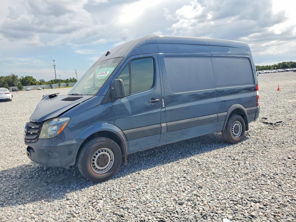 2018 Mercedes-benz Sprinter VIN WD3PE7CD2JP640804 COPART salvage auction — FRONT END, FL - CERT OF TITLE SLVG REBUILDABLE, sold $8,500 on 2026-07-28 (photo 1)