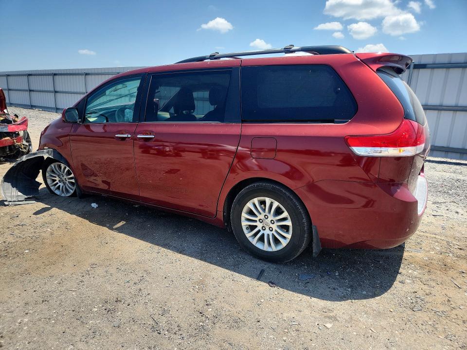 2012 Toyota Sienna VIN 5TDYK3DC5CS195582 COPART salvage auction — FRONT END, Va - Cert Of Title - Salvage, sold $900 on 2026-07-22 (photo 2)