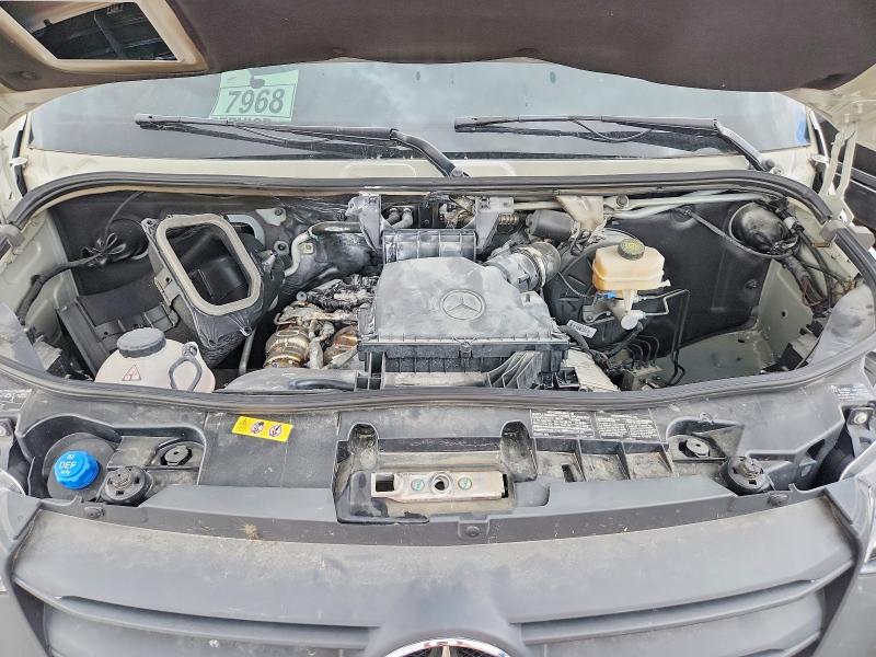 2023 Merz Sprinter VIN W1Y4NCVY9PT145562 COPART salvage auction — ENGINE BURN, UT - SALVAGE CERTIFICATE, sold $14,200 on 2026-08-07 (photo 7)