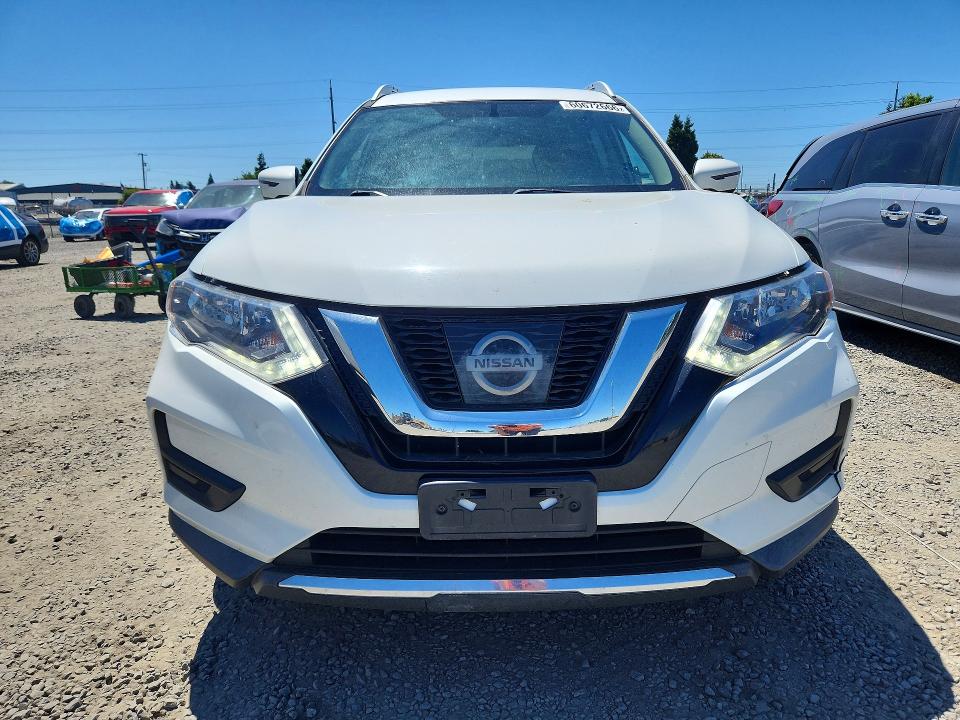 2017 Nissan Rogue VIN KNMAT2MT7HP591863 COPART salvage auction — MINOR DENT/SCRATCHES, Ca - Certificate Of Title, sold $1,000 on 2026-07-28 (photo 5)