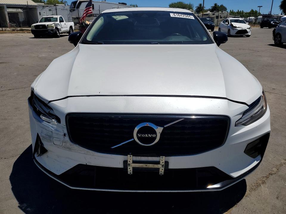 2021 Volvo S60 VIN 7JR102TZ6MG118496 COPART salvage auction — REAR END, Ca - Salvage Certificate, sold $2,100 on 2026-08-10 (photo 5)
