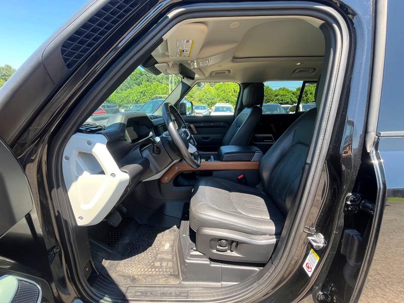 2020 Land rover Defender VIN SALE9EEU1L2016195 COPART salvage auction — MINOR DENT/SCRATCHES, Tn - Certificate Of Title (P), sold $35,500 on 2026-07-23 (photo 9)