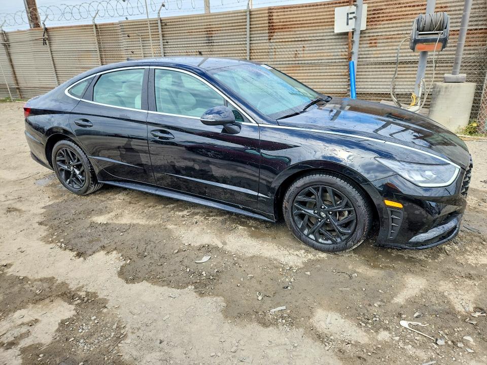 2022 Hyundai Sonata VIN KMHL24JA1NA228897 COPART salvage auction — MINOR DENT/SCRATCHES, Ca - Dis/Dlr/Exp Only Clean Title, sold $3,550 on 2026-07-27 (photo 4)