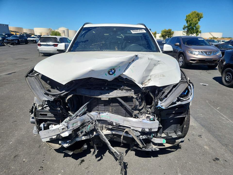 2020 BMW X5 VIN 5UXCR6C09L9B65919 COPART salvage auction — FRONT END, CA - SALVAGE CERTIFICATE, sold $15,700 on 2026-07-20 (photo 5)