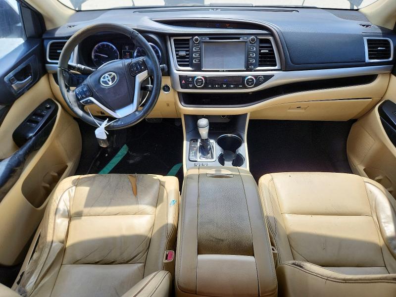 2014 Toyota Highlander VIN 5TDKKRFH4ES035018 COPART salvage auction — NORMAL WEAR, Tx - Certificate Of Title, sold $6,500 on 2026-07-30 (photo 8)