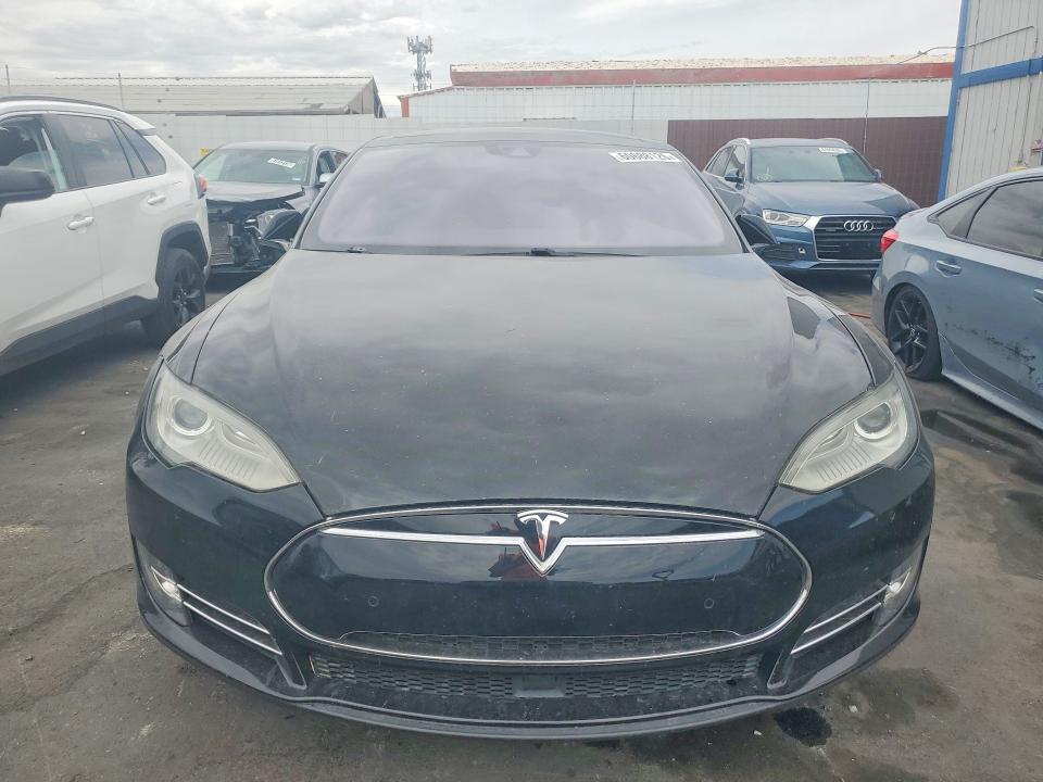 2015 Tesla Model s VIN 5YJSA1E19FF116174 COPART salvage auction — MINOR DENT/SCRATCHES, Nv - Certificate Of Title, sold $1,750 on 2026-07-27 (photo 5)