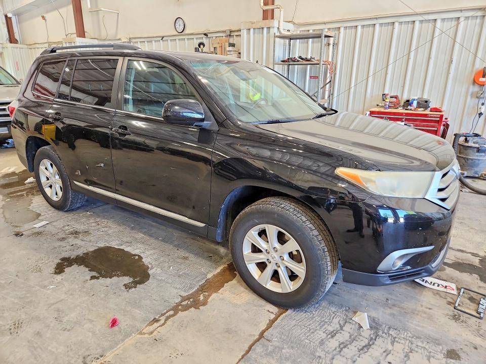 2011 Toyota Highlander VIN 5TDBK3EH9BS088159 COPART salvage auction — SIDE, Wi - Certificate Of Title, sold $1,300 on 2026-07-29 (photo 4)