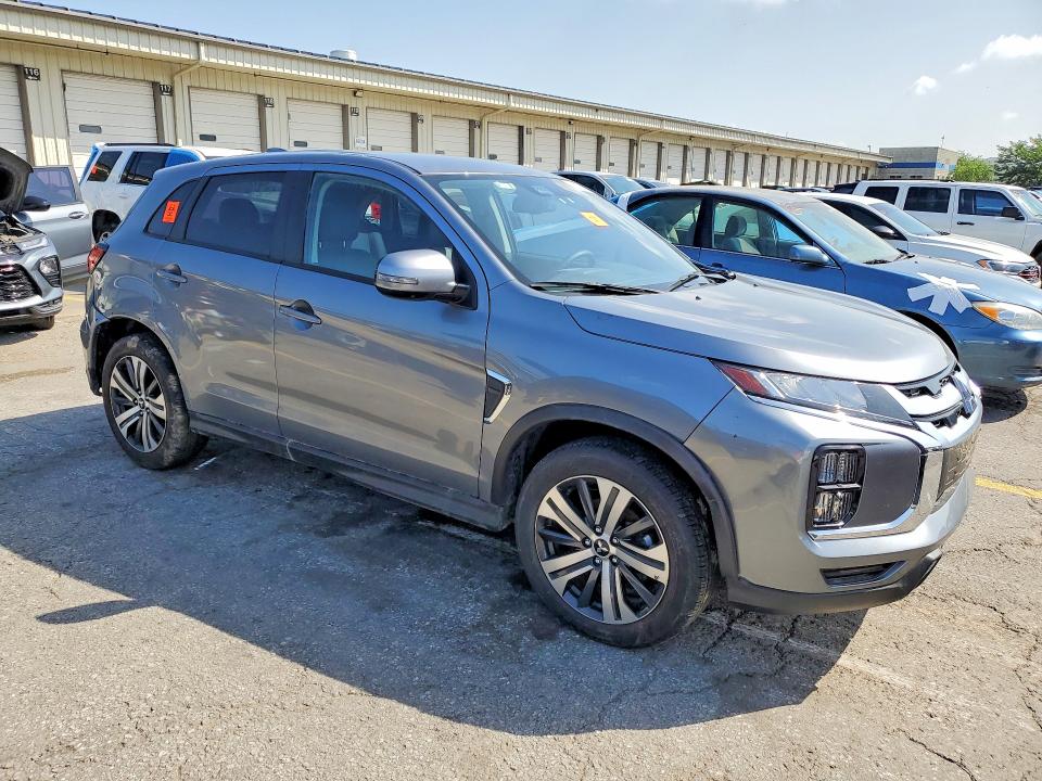2025 Mitsubishi Outlander VIN JA4ARUAU2SU008724 COPART salvage auction — WATER/FLOOD, Fl - Cert Of Title-Slvg Rebld Flood, sold $5,200 on 2026-07-29 (photo 4)