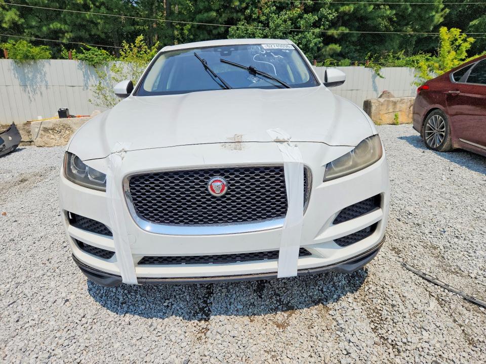 2017 Jaguar F-pace VIN SADCS2BV3HA062837 COPART salvage auction — MECHANICAL, Salvage Title, sold $4,500 on 2026-09-09 (photo 5)