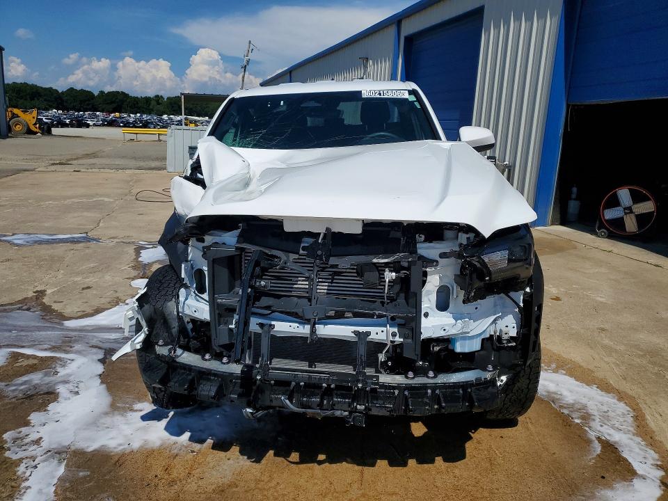 2025 Toyota Tacoma VIN 3TMLB5JN0SM134473 COPART salvage auction — FRONT END, FL - CERT OF TITLE SLVG REBUILDABLE, sold $15,000 on 2026-07-27 (photo 5)