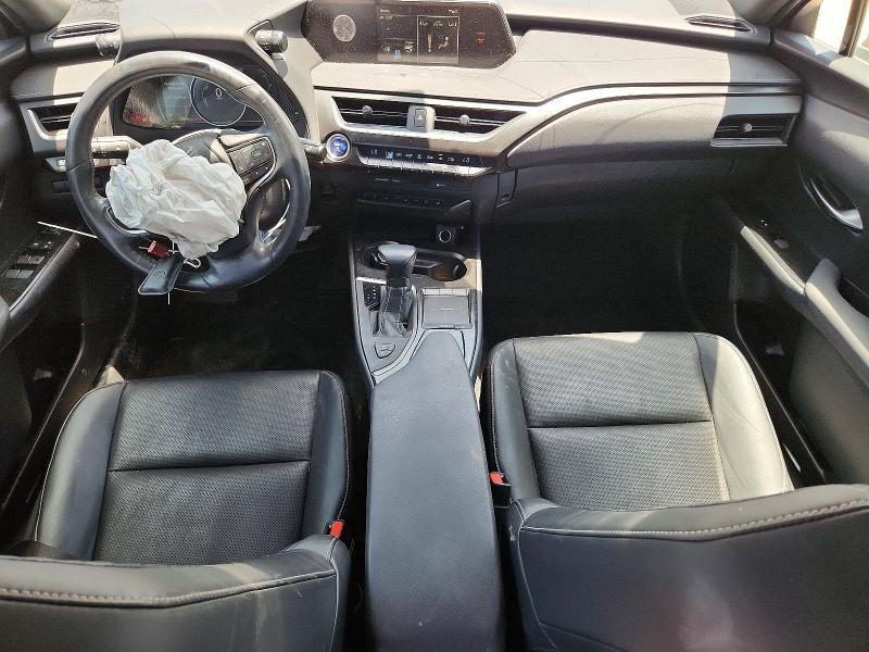2019 Lexus Ux VIN JTHU9JBH1K2019419 COPART salvage auction — FRONT END, Tx - Salvage Vehicle Title, sold $8,800 on 2026-09-14 (photo 8)