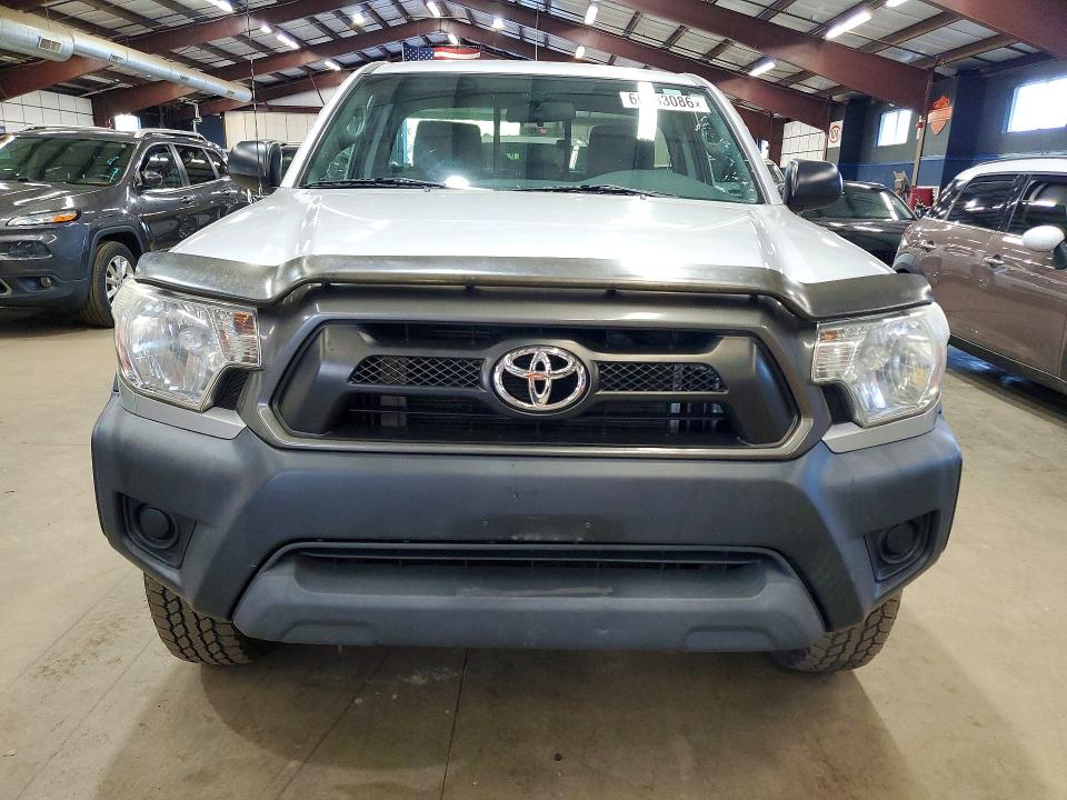 2013 Toyota Tacoma VIN 5TFPX4EN1DX016775 COPART salvage auction — MINOR DENT/SCRATCHES, CT - CERTIFICATE OF TITLE (P), sold $5,800 on 2026-07-14 (photo 5)