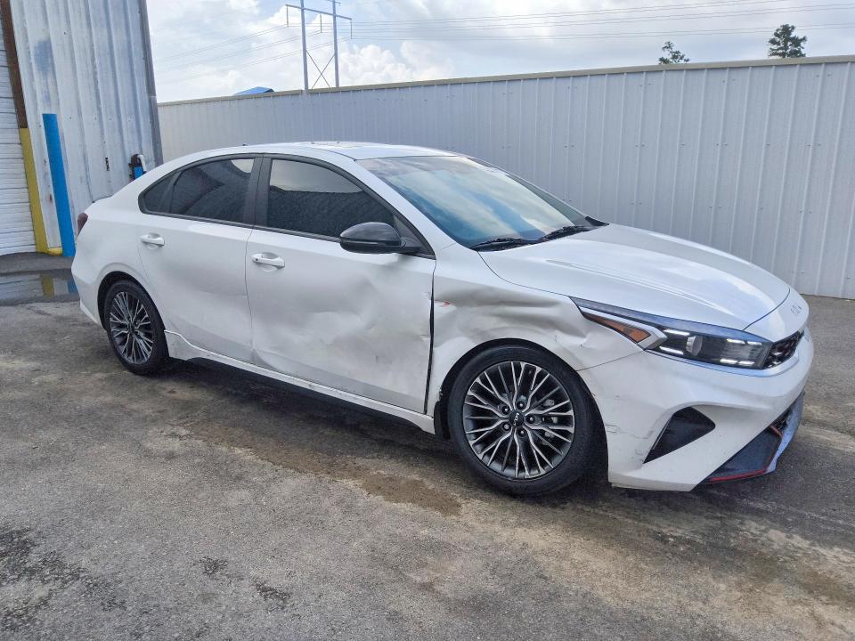 2024 Kia Forte VIN 3KPF54AD4RE835236 COPART salvage auction — SIDE, La - Certificate Of Title, sold $10,600 on 2026-09-01 (photo 4)