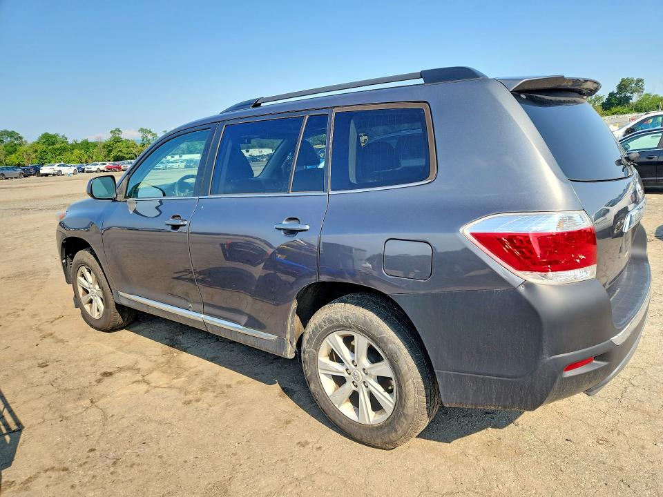 2013 Toyota Highlander VIN 5TDBK3EH6DS183488 COPART salvage auction — SIDE, Pa - Certificate Of Salvage, sold $2,000 on 2026-07-28 (photo 2)