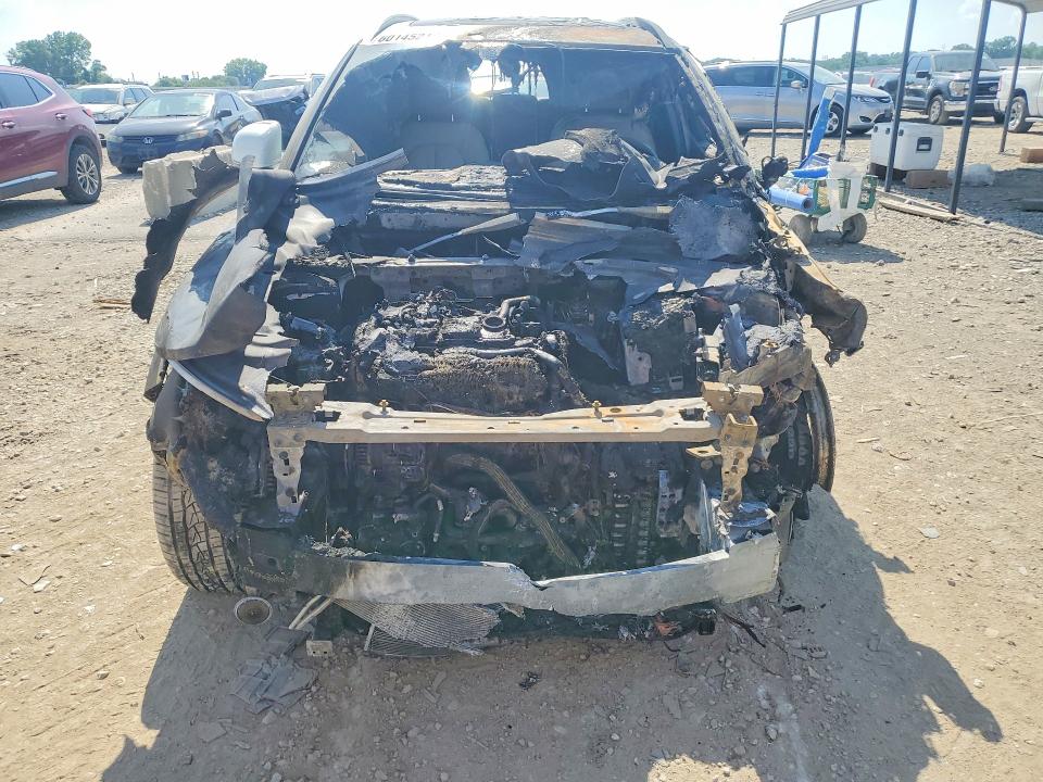 2023 Volvo Xc40 VIN YV4L12UA8P2060161 COPART salvage auction — Burn Engine, Ks - Non-Repairable Vehicle Certifi, sold $125 on 2026-08-11 (photo 5)
