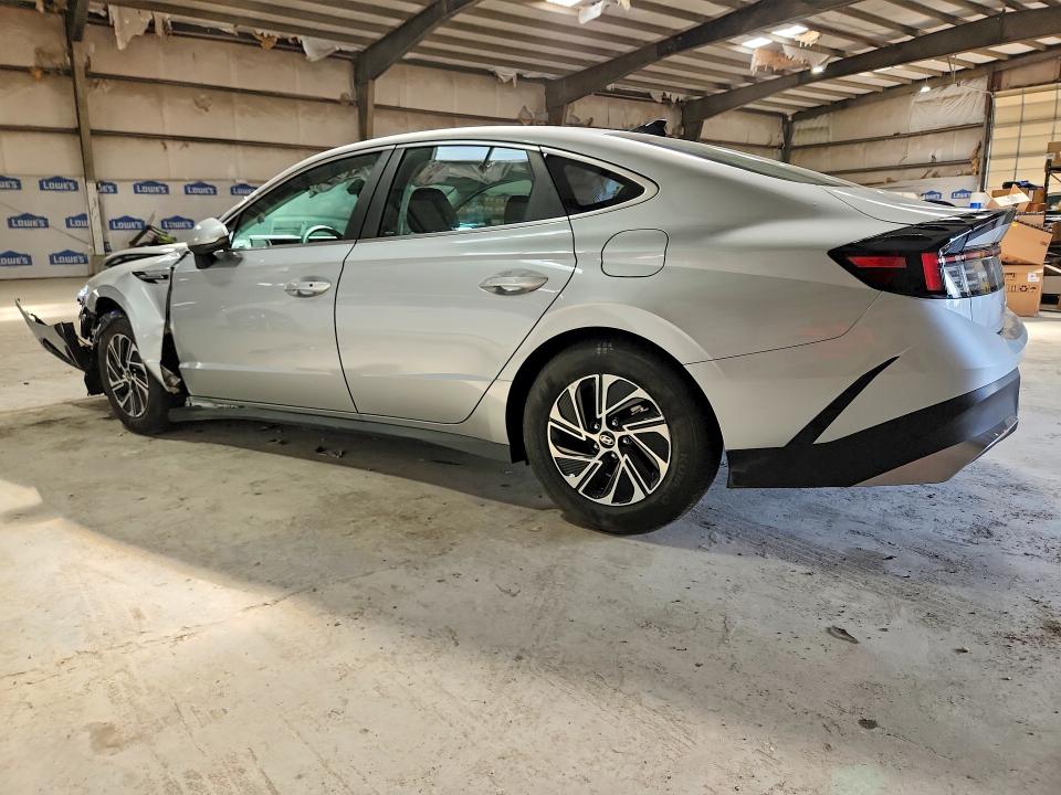 2026 Hyundai Sonata hybrid VIN KMHL24JJ3TA157974 COPART salvage auction — FRONT END, AZ - CERT OF TITLE- NON REPAIR (P), sold $7,400 on 2026-07-27 (photo 2)
