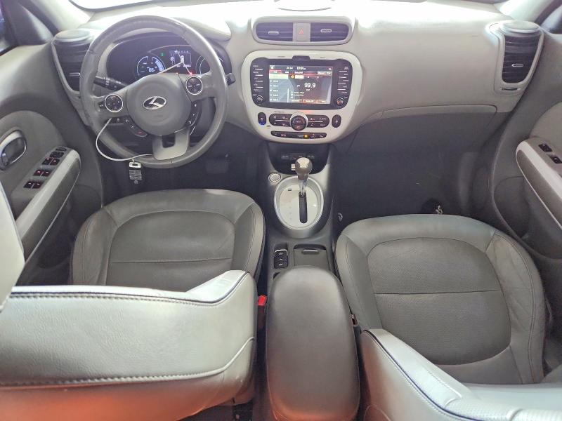 2016 Kia Soul VIN KNDJX3AE0G7011545 COPART salvage auction — NORMAL WEAR, Az - Cert Of Title - Salvage, sold $775 on 2026-07-29 (photo 8)