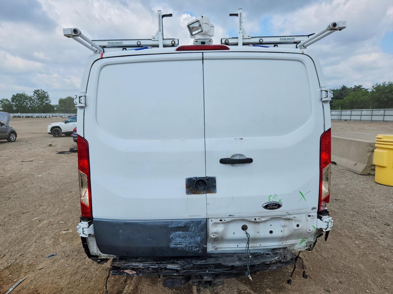 2015 Ford Transit VIN 1FTNR1ZM7FKA55257 COPART salvage auction — Rear End, Sc - Salvage Title, sold $6,800 on 2026-09-22 (photo 6)