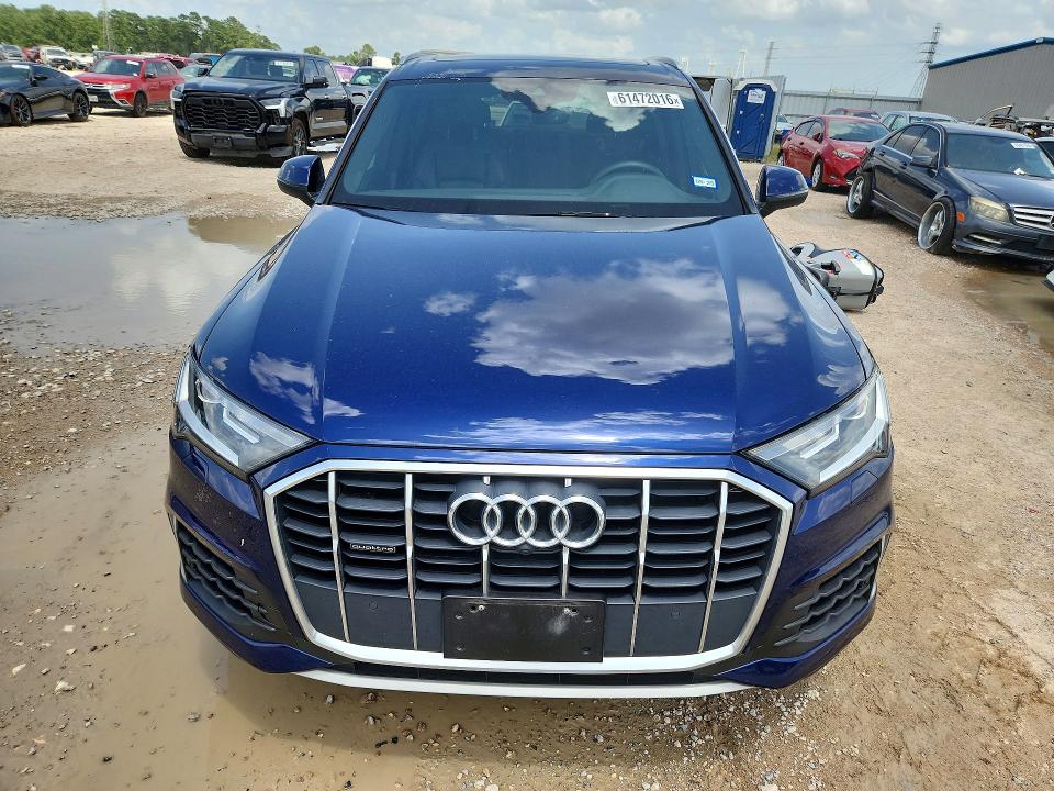 2021 Audi Q7 VIN WA1LJAF75MD025263 COPART salvage auction — WATER/FLOOD, TX - SALVAGE TITLE-FLOOD DAMAGE (P), sold $9,400 on 2026-08-04 (photo 5)