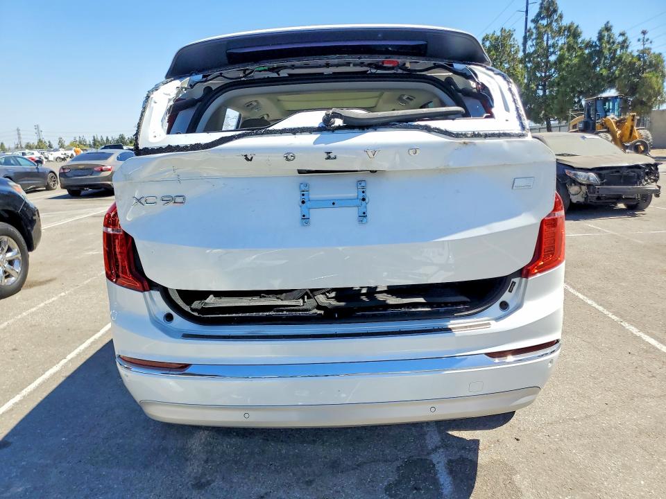 2022 Volvo Xc90 VIN YV4BR0CK6N1783464 COPART salvage auction — ALL OVER, CA - SALVAGE CERTIFICATE, sold $2,600 on 2026-07-21 (photo 6)