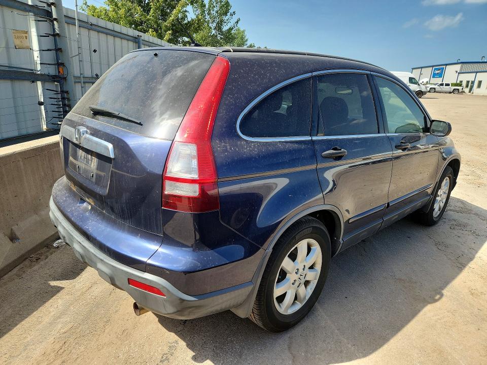 2008 Honda Cr-v VIN JHLRE48568C075931 COPART salvage auction — MINOR DENT/SCRATCHES, Il - Certificate Of Title, sold $1,000 on 2026-07-21 (photo 3)