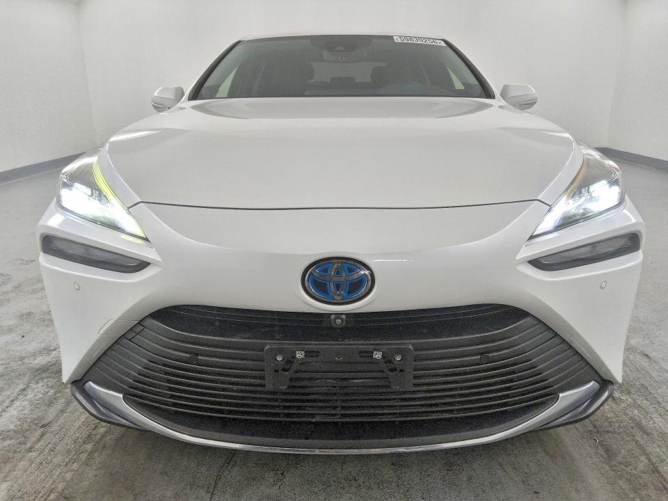 2022 Toyota Mirai VIN JTDAAAAA6NA004764 COPART salvage auction — MINOR DENT/SCRATCHES, Ca - Dis/Dlr/Exp Only Clean Title, sold $650 on 2026-07-28 (photo 5)