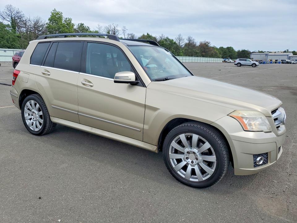 2011 Mercedes-benz Glk-class VIN WDCGG8HB1BF674697 COPART salvage auction — NORMAL WEAR, NY - CERT OF TITLE-REBUILT SALVAGE (P), sold $1,700 on 2026-07-29 (photo 4)
