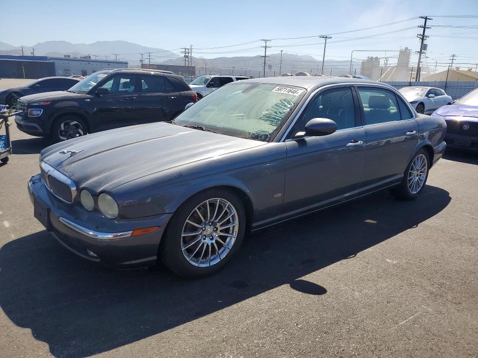 2006 Jaguar Xj series VIN SAJWA79B66SH09019 COPART salvage auction — MINOR DENT/SCRATCHES, CA - DIS/DLR/EXP ONLY CLEAN TITLE, sold $500 on 2026-07-28 (photo 1)