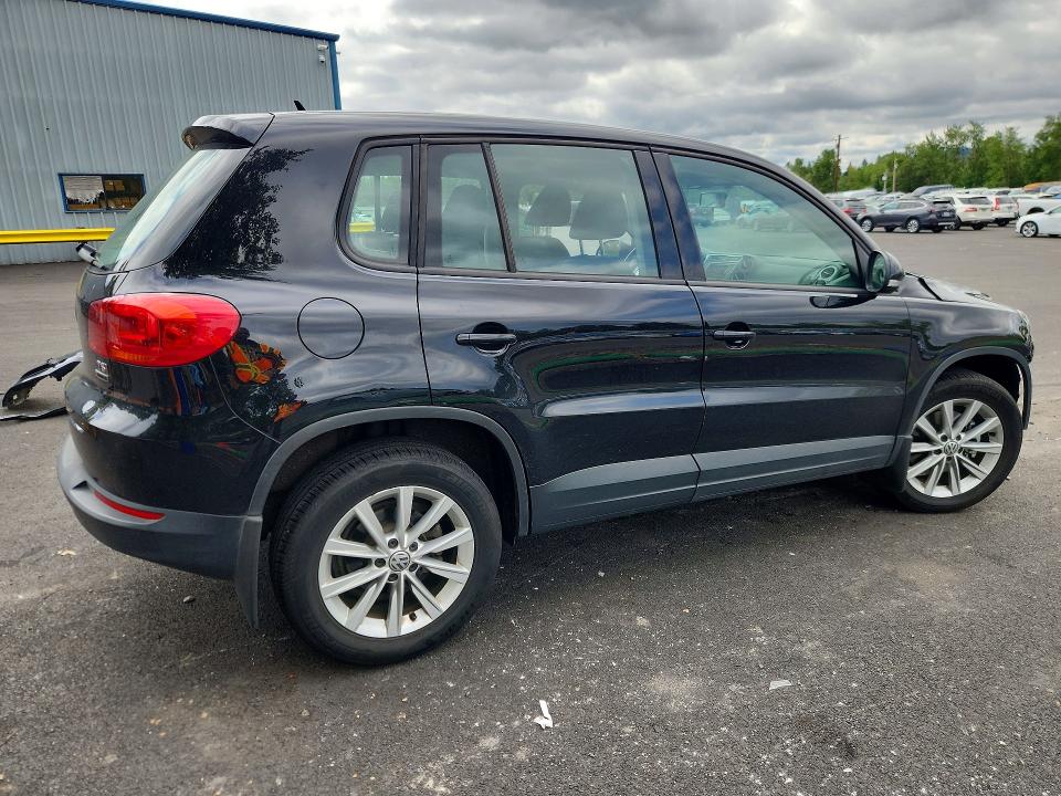 2017 Volkswagen Tiguan VIN WVGBV7AX3HK047405 COPART salvage auction — FRONT END, Or - Salvage Title Certificate, sold $1,450 on 2026-08-12 (photo 3)