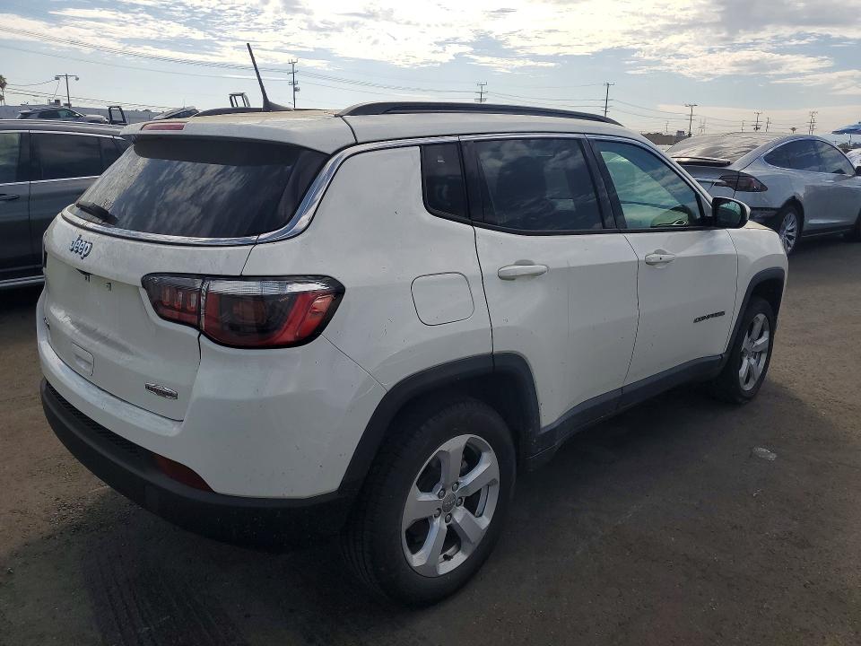 2018 Jeep Compass VIN 3C4NJDBB6JT320842 COPART salvage auction — FRONT END, CA - SALVAGE CERTIFICATE, sold $2,200 on 2026-07-29 (photo 3)