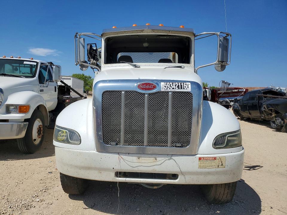 2017 Peterbilt 337 VIN 2NP2HJ7X2HM435345 COPART salvage auction — FRONT END, TX - CERTIFICATE OF TITLE, sold $15,200 on 2026-09-29 (photo 5)