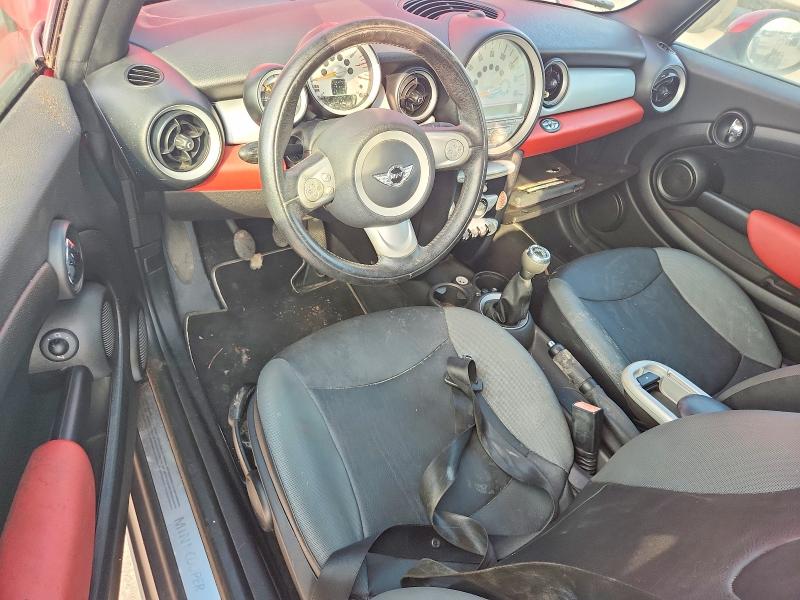 2010 Mini Cooper VIN WMWMR3C53ATZ19214 COPART salvage auction — NORMAL WEAR, LA - CERTIFICATE OF TITLE, sold $1,000 on 2026-08-12 (photo 8)