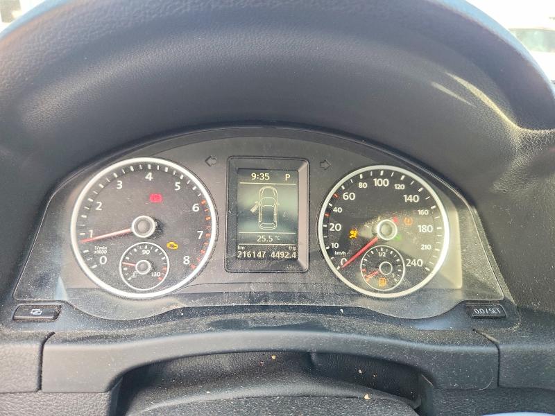 2012 Volkswagen Tiguan VIN WVGBV7AX4CW604498 COPART salvage auction — MINOR DENT/SCRATCHES, On - Permit No Brand - Unfit, sold $425 on 2026-07-29 (photo 9)
