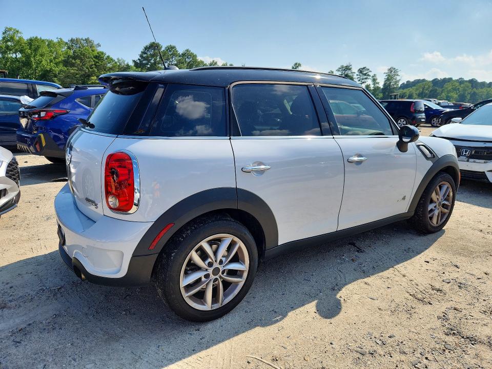 2013 Mini Cooper VIN WMWZC5C53DWP30617 COPART salvage auction — FRONT END, Va - Cert Of Title - Salvage, sold $175 on 2026-07-28 (photo 3)