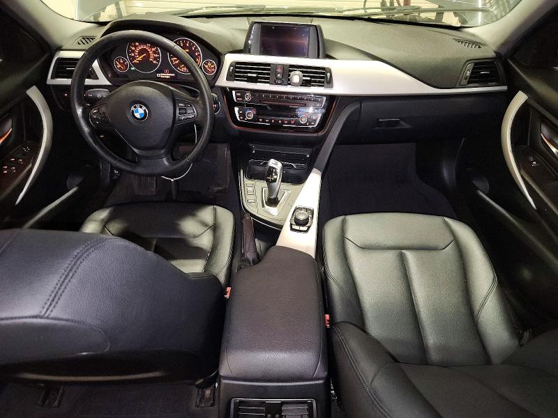 2017 BMW 3er VIN WBA8E5G56HNU22613 COPART salvage auction — MECHANICAL, MN - CERTIFICATE OF TITLE, sold $575 on 2026-07-27 (photo 8)
