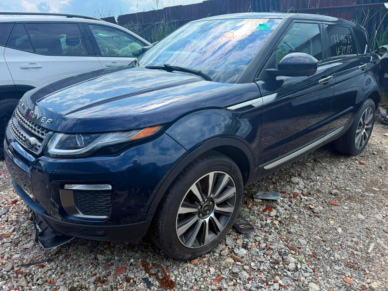 2017 Land Rover Range Rover Evoque VIN SALVR2BG9HH215125 COPART salvage auction — Front End, Ci - Salvage Title, sold $7,500 on 2026-08-18 (photo 2)
