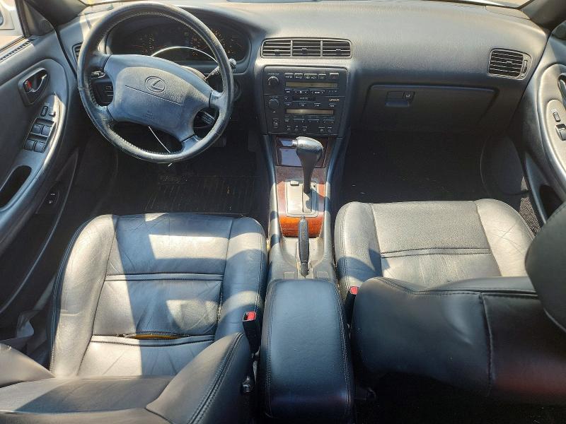 1992 Lexus Es 300 VIN JT8VK13T4N0034699 COPART salvage auction — FRONT END, NY - MV-907A SALVAGE CERTIFICATE, sold $80 on 2026-07-22 (photo 8)