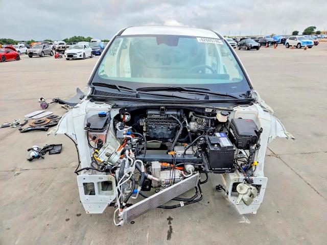 2025 Hyundai Ioniq 5 VIN 7YAKN4DA7SY029416 COPART salvage auction — STRIPPED, Tx - Nonrepairable Title, sold $175 on 2026-07-30 (photo 5)